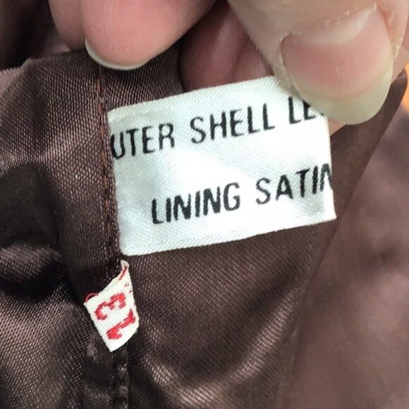 Vintage Caramel Brown Leather Vest Classic Style - Picture 3 of 5